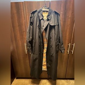 Burberry long Waterloo Trench coat
